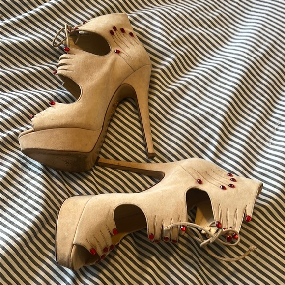 Charlotte Olympia surreal manicure heels 38.5 from 2014 GREAT CONDITION - Picture 6 of 14